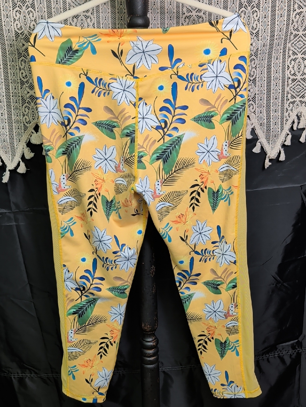 XL Zyia Active 2 Piece Athletic Outfit 16 18 Pants Sports Bra Floral Ladies - Picture 6 of 12